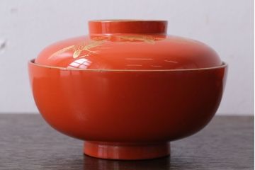 アンティーク雑貨　和製アンティーク　上品な花鳥柄の沈金朱塗椀5客セット