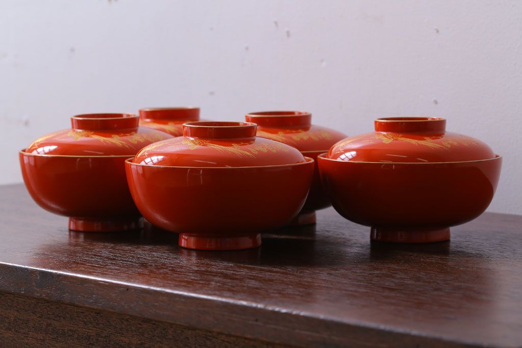 和製アンティーク　上品な花鳥柄の沈金朱塗椀5客セット(2)