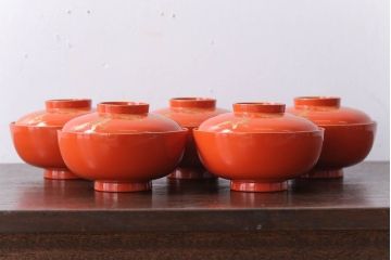 アンティーク雑貨　和製アンティーク　上品な花鳥柄の沈金朱塗椀5客セット(3)