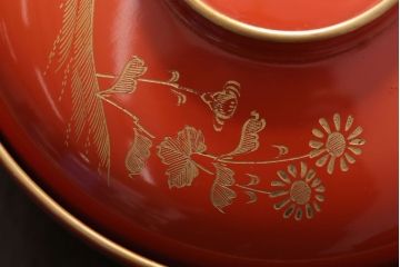 アンティーク雑貨　和製アンティーク　上品な花鳥柄の沈金朱塗椀5客セット(3)