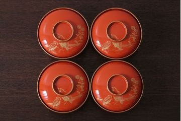 和製アンティーク　上品な花鳥柄の沈金朱塗椀4客セット