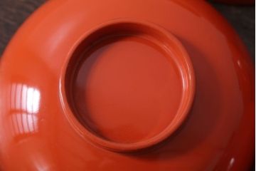 和製アンティーク　上品な花鳥柄の沈金朱塗椀4客セット