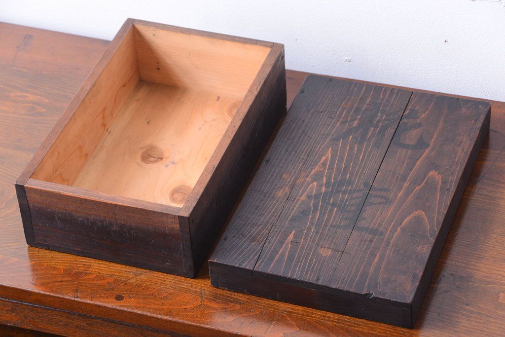 アンティーク雑貨　古民具・骨董　明治〜大正期　古い木のアンティーク小箱(木箱)