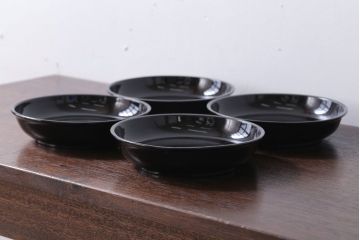 アンティーク雑貨　和製アンティーク　漆塗りの菓子皿4枚セット