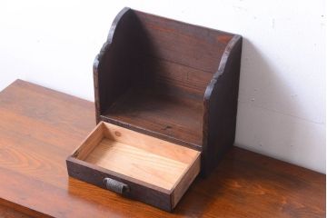 アンティーク家具　和製アンティーク　引き出し付き!小さな古い木の本立て(2)