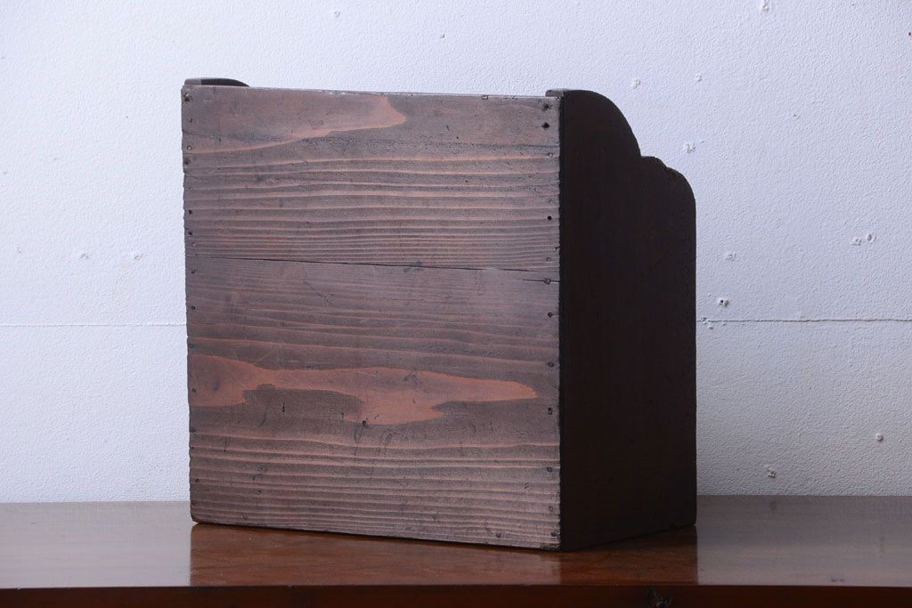 アンティーク家具　和製アンティーク　引き出し付き!小さな古い木の本立て(2)