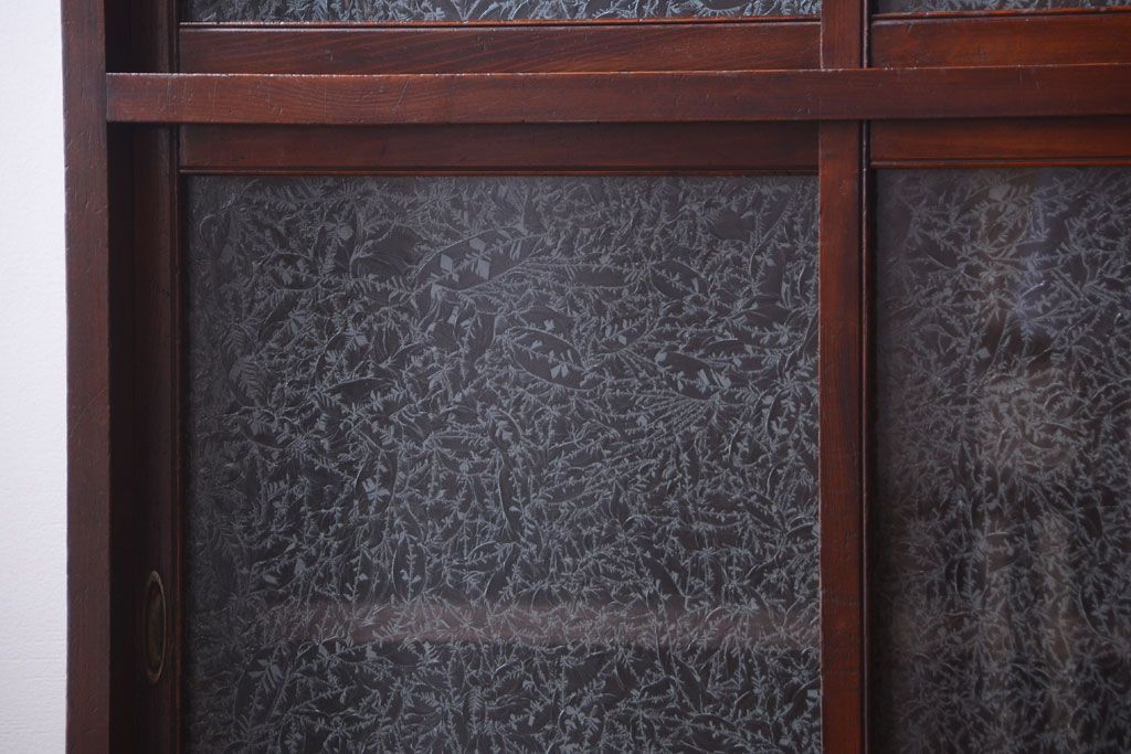 アンティーク家具　和製アンティーク　引き出し2杯付き!結霜ガラス引き戸の収納棚