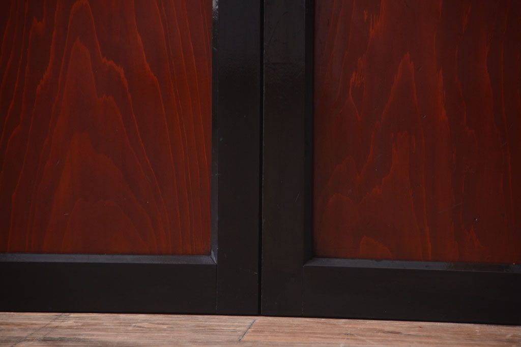 古民具・骨董　すりガラス入り!漆が美しいアンティークガラス帯戸2枚セット(2)