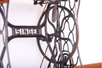 アンティーク家具　ジャンク品　イギリスアンティーク　インダストリアルシンガーミシン(2)