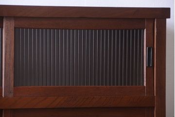 アンティーク家具　和製アンティーク　前面欅材!2段重ねのモールガラス引き戸収納棚(2)