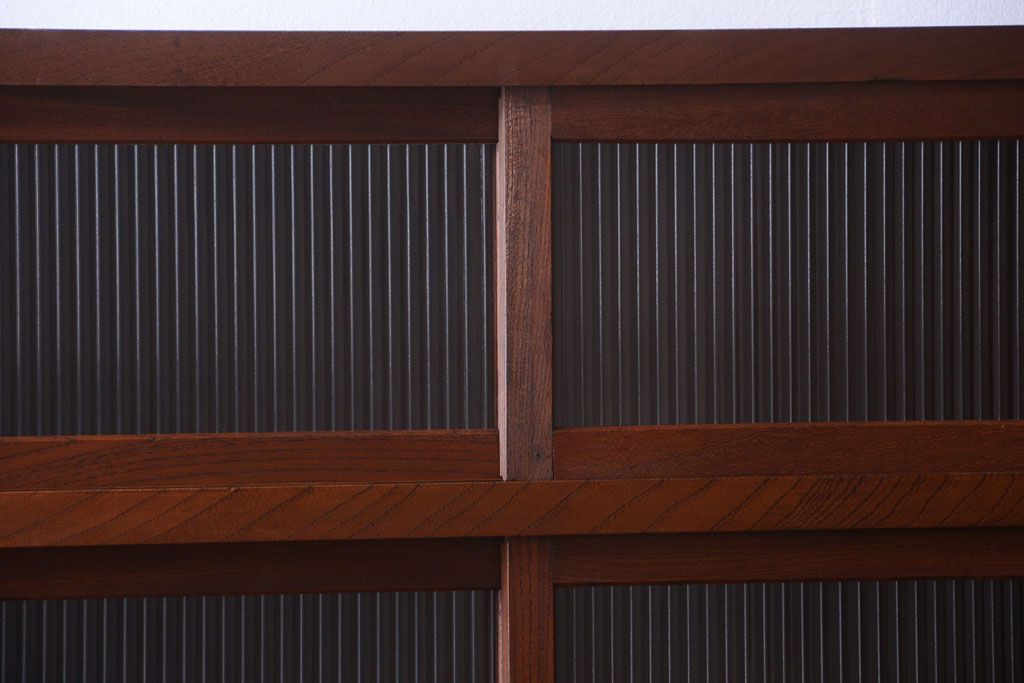 アンティーク家具　和製アンティーク　前面欅材!2段重ねのモールガラス引き戸収納棚(2)