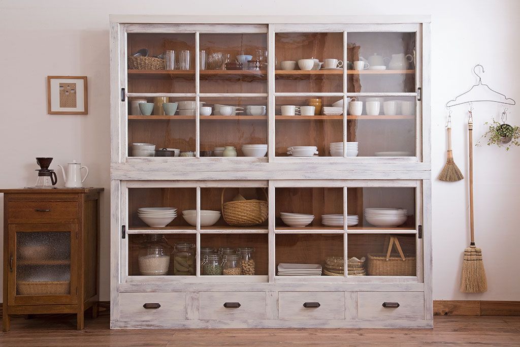 アンティーク家具　アンティーク　大きなペイント重ね収納棚(キャビネット・食器棚)(2)