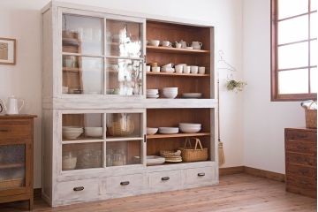 アンティーク家具　アンティーク　大きなペイント重ね収納棚(キャビネット・食器棚)(2)