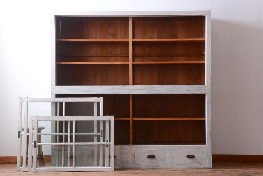 アンティーク家具　アンティーク　大きなペイント重ね収納棚(キャビネット・食器棚)(2)