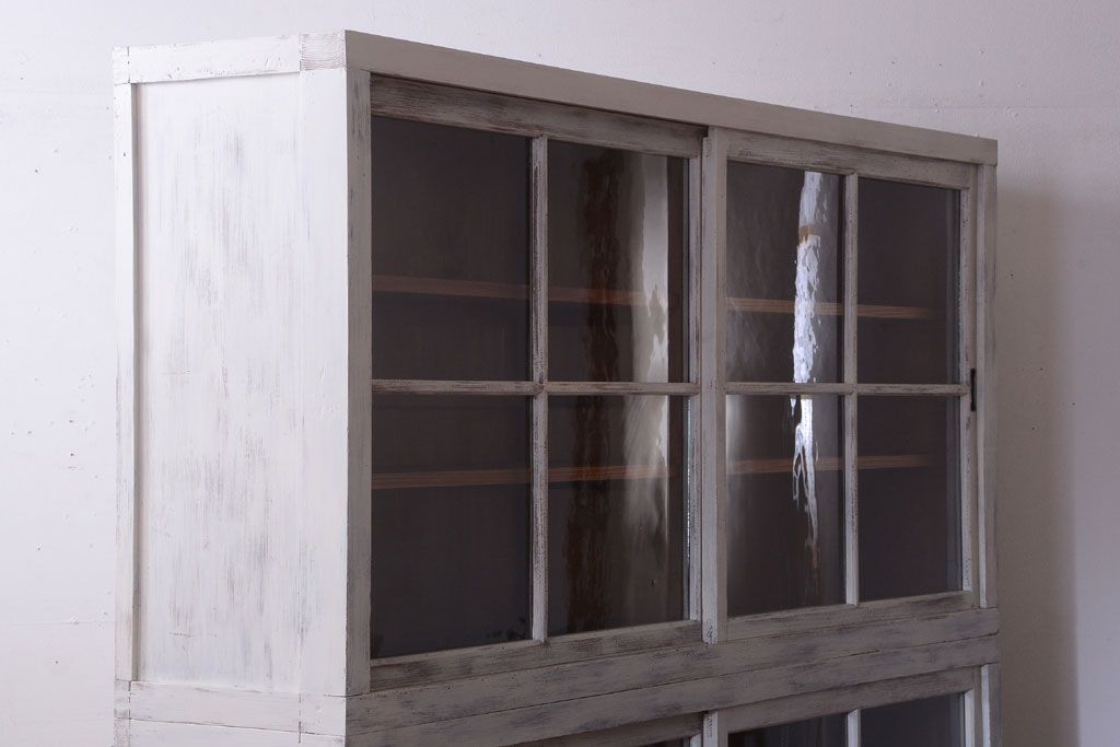 アンティーク家具　アンティーク　大きなペイント重ね収納棚(キャビネット・食器棚)(2)