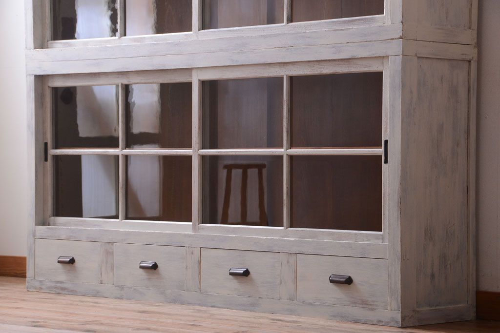 アンティーク家具　アンティーク　大きなペイント重ね収納棚(キャビネット・食器棚)(2)