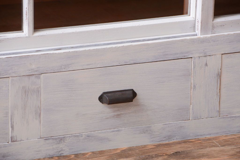 アンティーク家具　アンティーク　大きなペイント重ね収納棚(キャビネット・食器棚)(2)