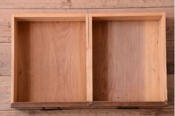 アンティーク家具　和製アンティーク　古い木製の小ぶりな収納棚(下駄箱)(3)