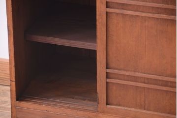アンティーク家具　和製アンティーク　古い木製の小ぶりな収納棚(下駄箱)(3)