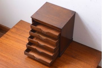 レトロ家具　昭和レトロ　銀座　伊東屋　古いナラ材のネームプレート付き小引き出し