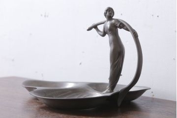 アンティーク雑貨　アンティーク　Achille Gamba(アキレ・ガンバ)　錫(スズ)のトレー