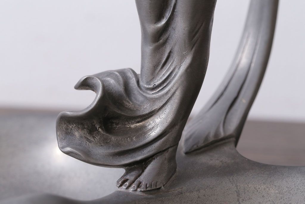 アンティーク雑貨　アンティーク　Achille Gamba(アキレ・ガンバ)　錫(スズ)のトレー