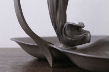 アンティーク雑貨　アンティーク　Achille Gamba(アキレ・ガンバ)　錫(スズ)のトレー