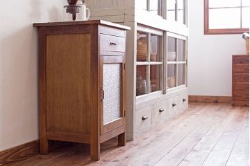 レトロ家具　昭和レトロ　古い木製のアンティークサイドテーブル(収納棚)