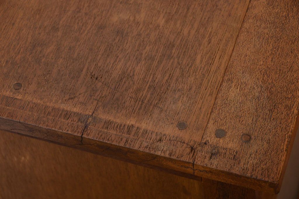 レトロ家具　昭和レトロ　古い木製のアンティークサイドテーブル(収納棚)