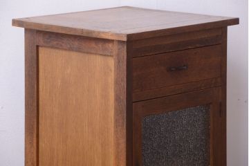 レトロ家具　昭和レトロ　古い木製のアンティークサイドテーブル(収納棚)