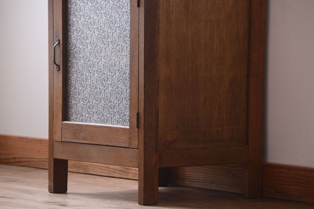 レトロ家具　昭和レトロ　古い木製のアンティークサイドテーブル(収納棚)