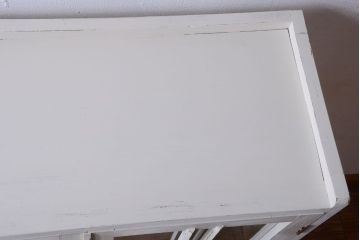 アンティーク家具　アンティークペイント　脚付きのかわいい本箱(収納棚)