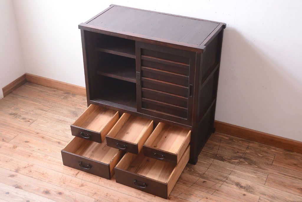 アンティーク家具　古民具・骨董　大正期　横桟引き戸のアンティーク茶箪笥