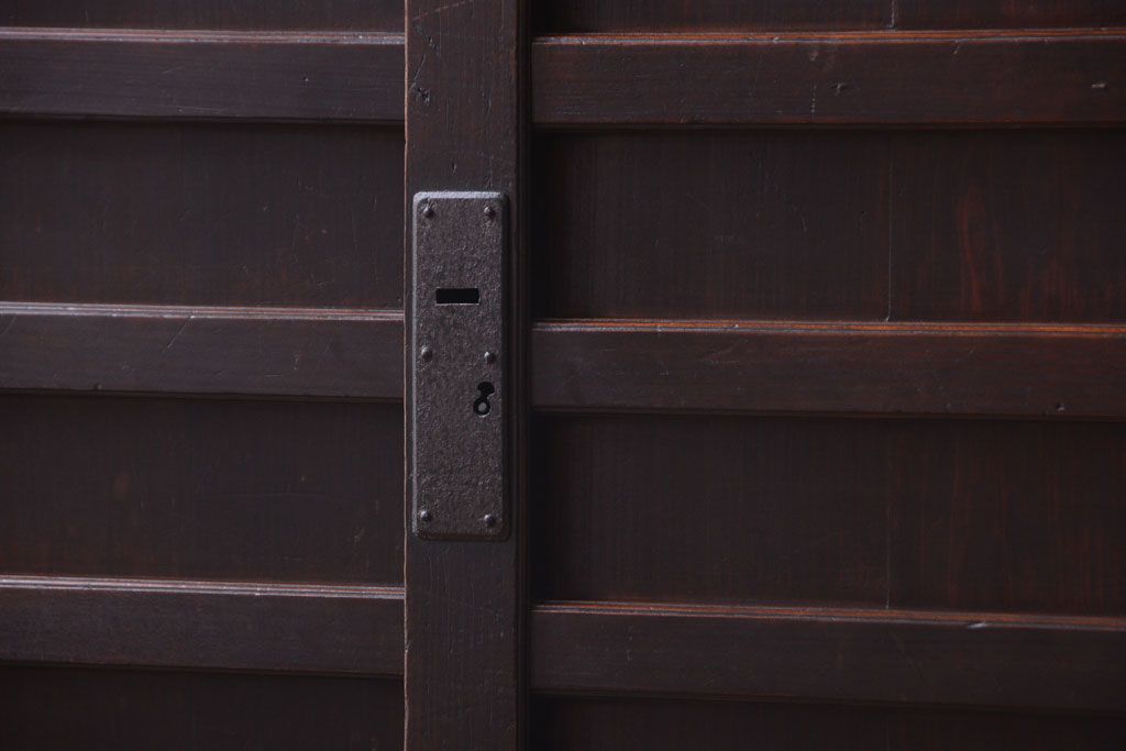 アンティーク家具　古民具・骨董　大正期　横桟引き戸のアンティーク茶箪笥