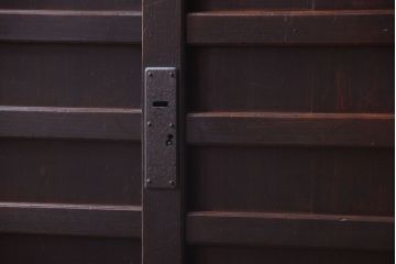 アンティーク家具　古民具・骨董　大正期　横桟引き戸のアンティーク茶箪笥