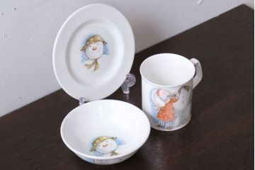 アンティーク雑貨　中古 イギリス ROYAL DOULTON(ロイヤルドルトン)　スノーマン　3点セット(洋食器)