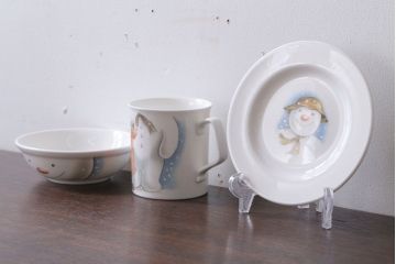 アンティーク雑貨　中古 イギリス ROYAL DOULTON(ロイヤルドルトン)　スノーマン　3点セット(洋食器)