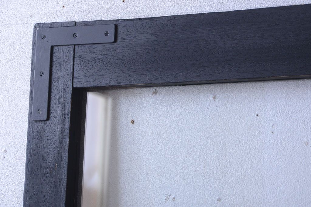 アンティークペイント　大きなガラス面の古い木製ドア