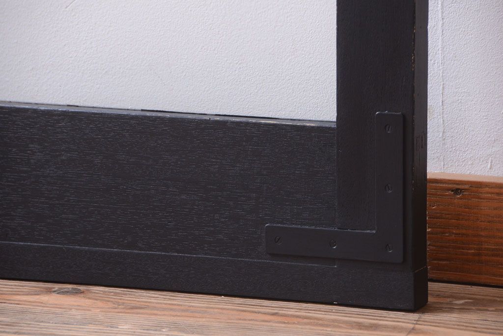 アンティークペイント　大きなガラス面の古い木製ドア