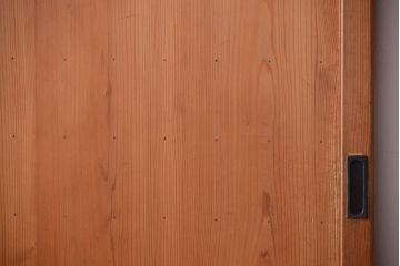 アンティーク　ナチュラルな古い木味のシンプルな舞良戸2枚セット(2)