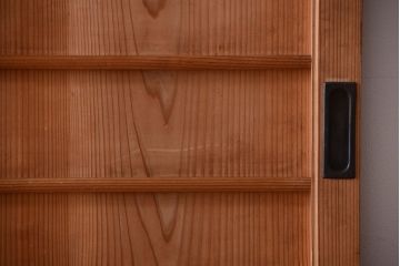 アンティーク　ナチュラルな古い木味のシンプルな舞良戸2枚セット(2)