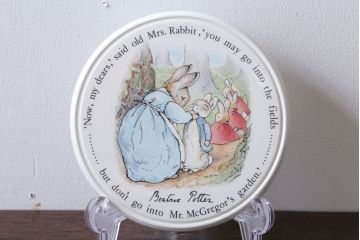 アンティーク雑貨　中古　イギリスWedgwood(ウェッジウッド)　ピーターラビット　ティーポットスタンド
