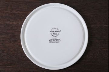 アンティーク雑貨　中古　イギリスWedgwood(ウェッジウッド)　ピーターラビット　ティーポットスタンド