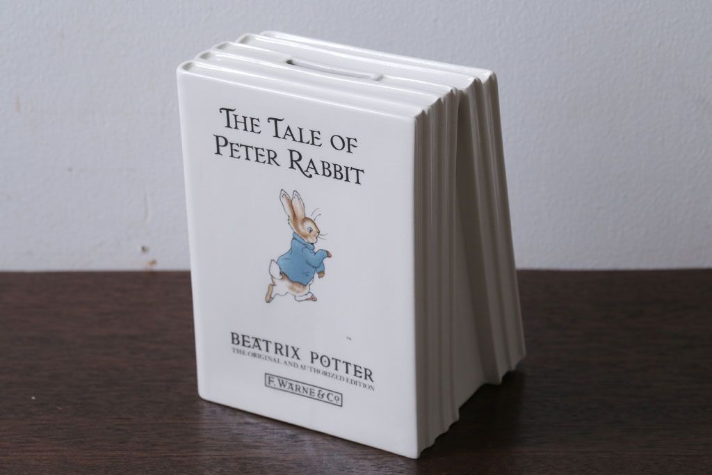 アンティーク雑貨　中古　イギリスWedgwood(ウェッジウッド)　ピーターラビット　ブックエンド型貯金箱