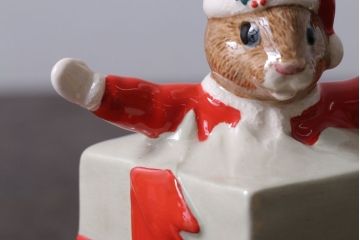 アンティーク雑貨　中古 イギリス ROYAL DOULTON(ロイヤルドルトン)　クリスマスBUNNYKINS　1994