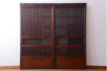 古民具・骨董　裏ガラス入り!腰板欅材のモールガラス帯格子戸2枚セット(1)