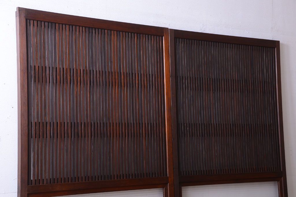 古民具・骨董　裏ガラス入り!腰板欅材のモールガラス帯格子戸2枚セット(1)