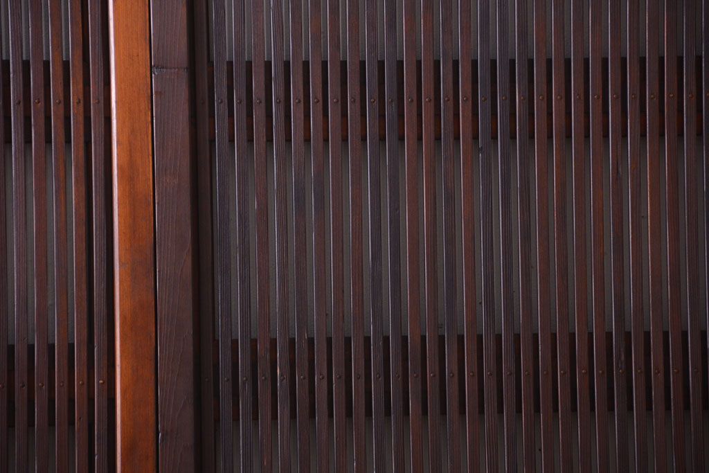 古民具・骨董　裏ガラス入り!腰板欅材のモールガラス帯格子戸2枚セット(1)