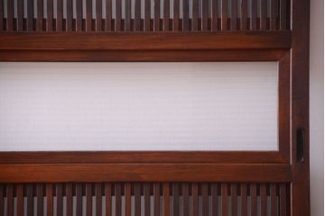 古民具・骨董　裏ガラス入り!腰板欅材のモールガラス帯格子戸2枚セット(1)