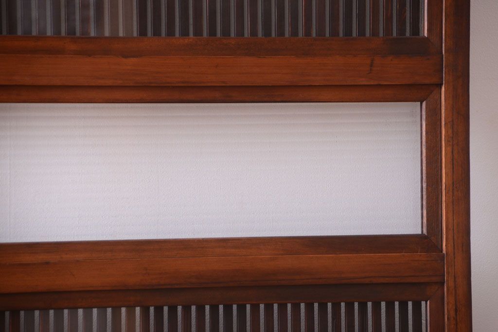 古民具・骨董　裏ガラス入り!腰板欅材のモールガラス帯格子戸2枚セット(1)